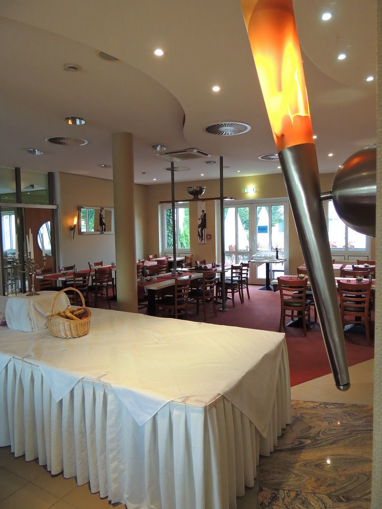Garner Hotel Cottbus Sued By Ihg Zewnętrze zdjęcie